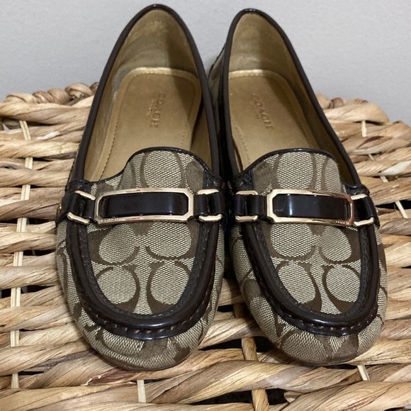 “FLYNN” Coach Signature Canvas Loafers in Khaki and Chestnut! 💥 - Picture 4 of 15